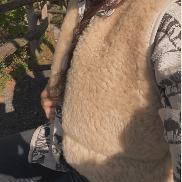Cropped shearling vest