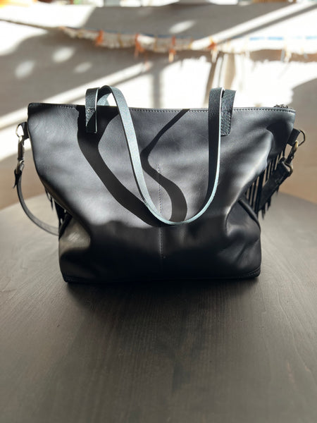 Zip tote with fringe