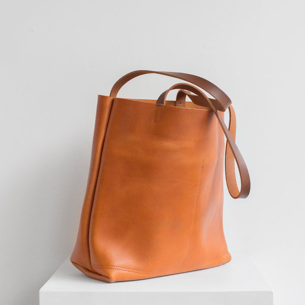 Shopper Tote in Camel