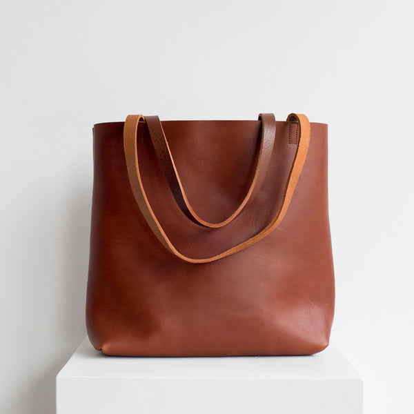 Shopper Tote in acorn Brown