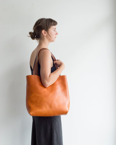 Shopper Tote in Camel