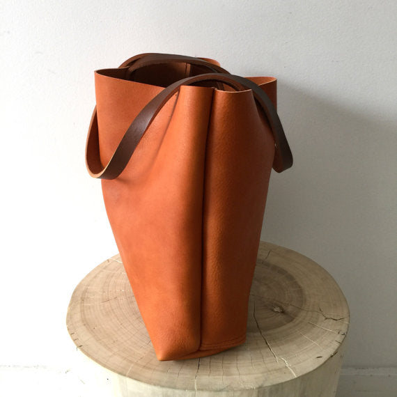 Shopper Tote in Camel