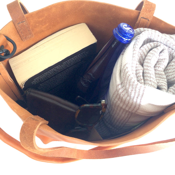 Shopper Tote in Camel