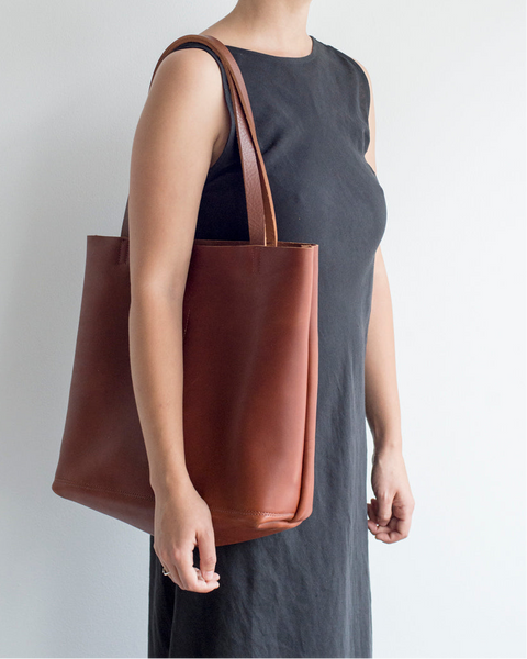 Shopper Tote in acorn Brown