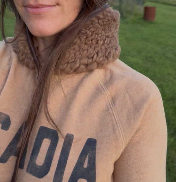 Shearling collar