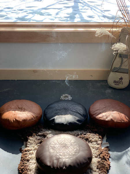 Floor Pouf - meditation cushion - zafu